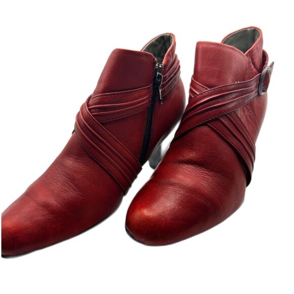 Born Red Ankle Boots - Picture 1 of 7